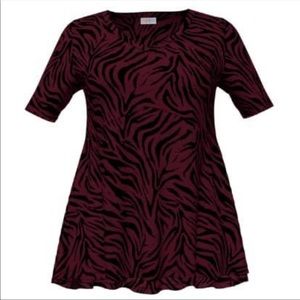 Jana top by LuLaRoe brand new